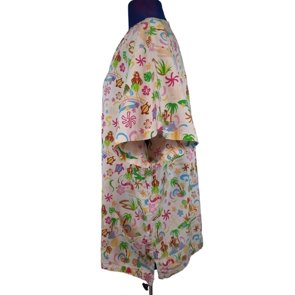 Uniforms Hawaii Medical Scrub Top Hula Girl Sea Turtles Light Pink Sz 2XL Unisex - Picture 3 of 8